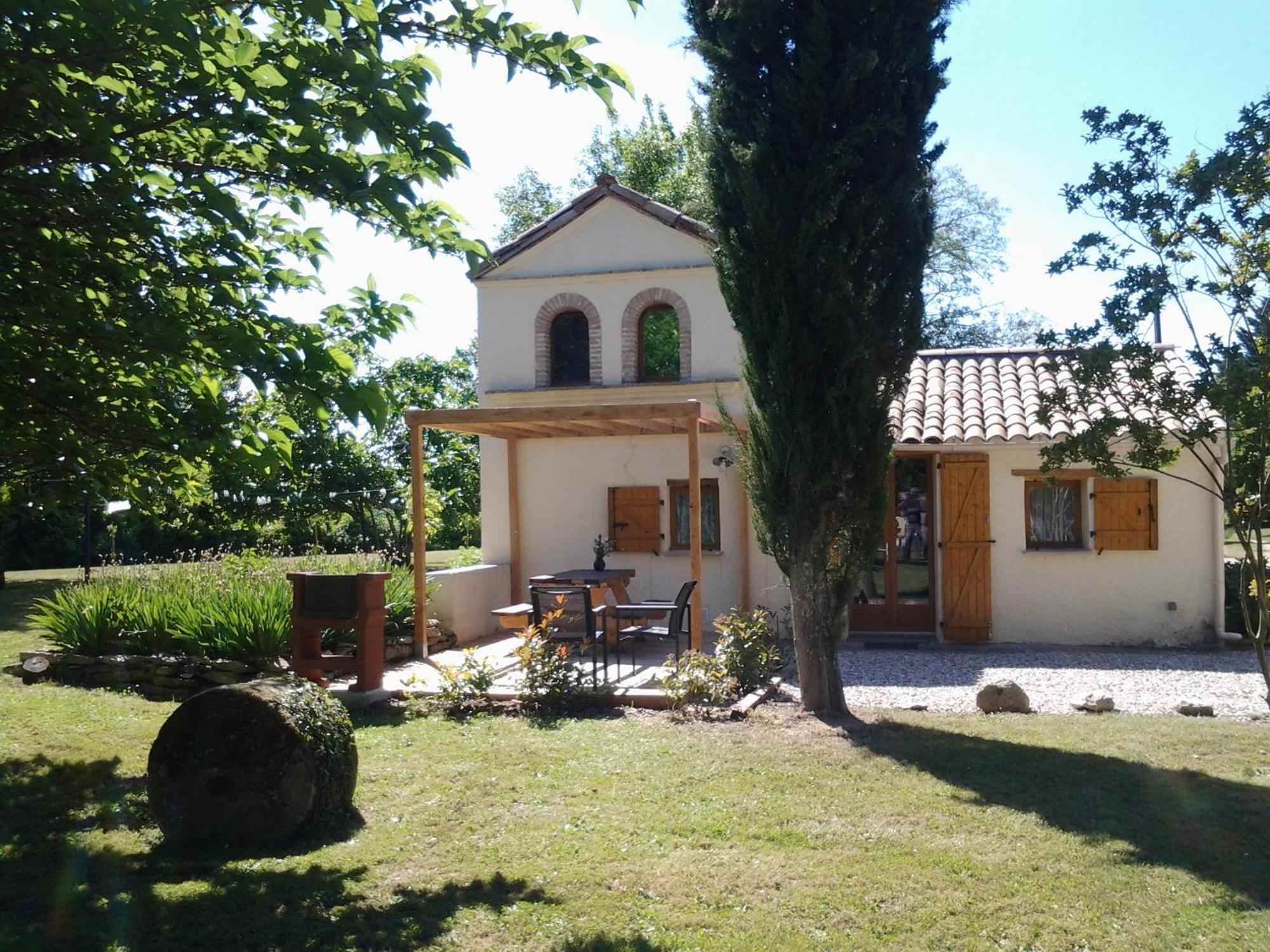 La Forestiere Pigeonnier Monclar-de-Quercy Exterior photo